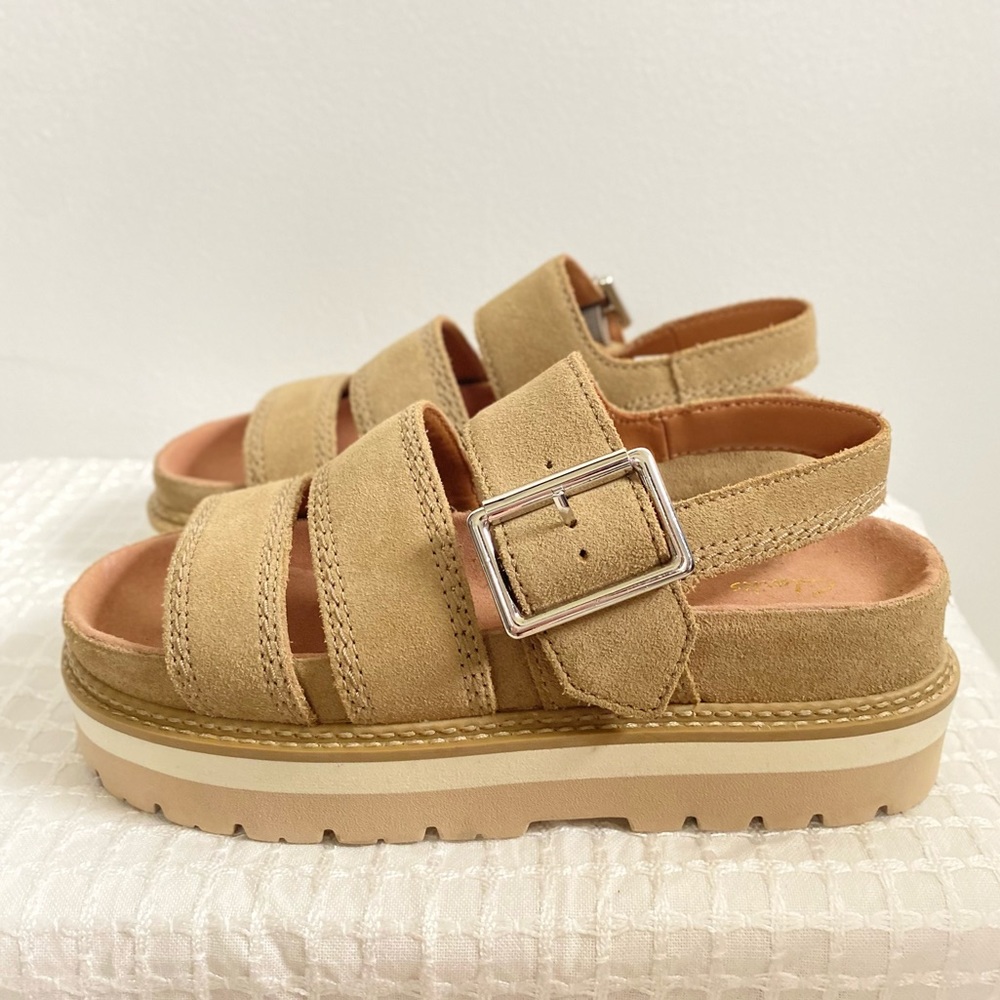 Clarks Beige Suede Strappy Platform Sandals with Buckle